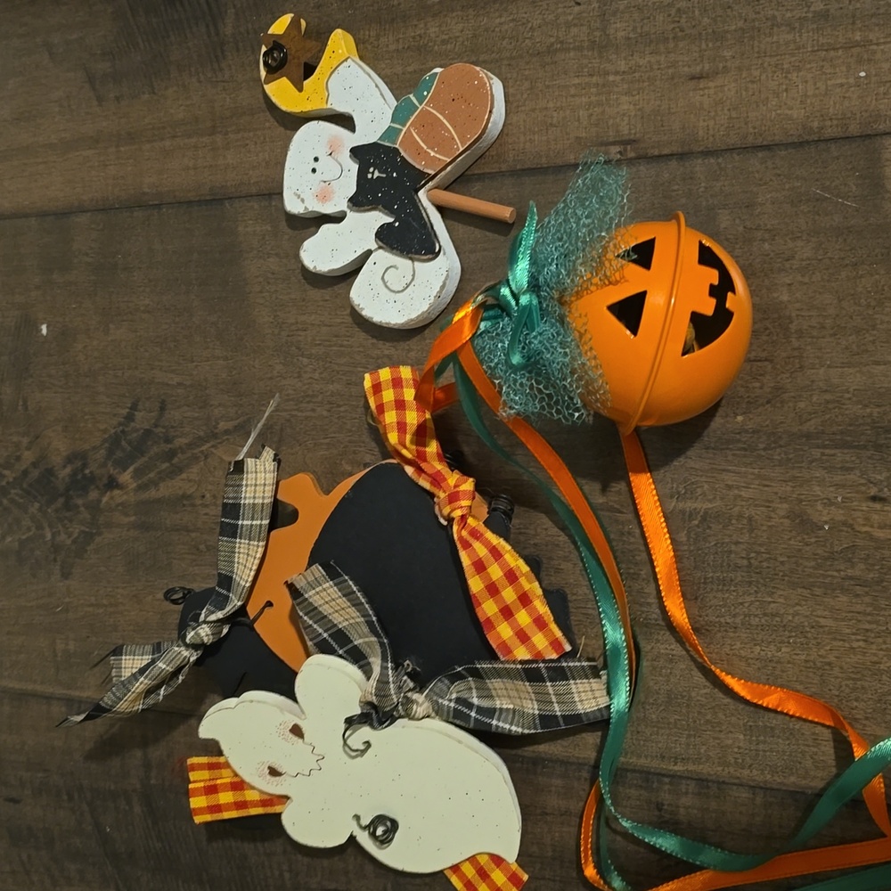 Halloween decor